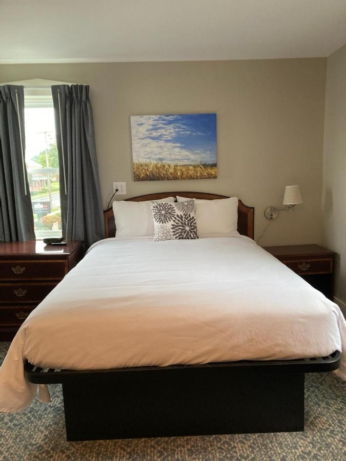 New Holland Country Squire Inn And Suites מראה חיצוני תמונה
