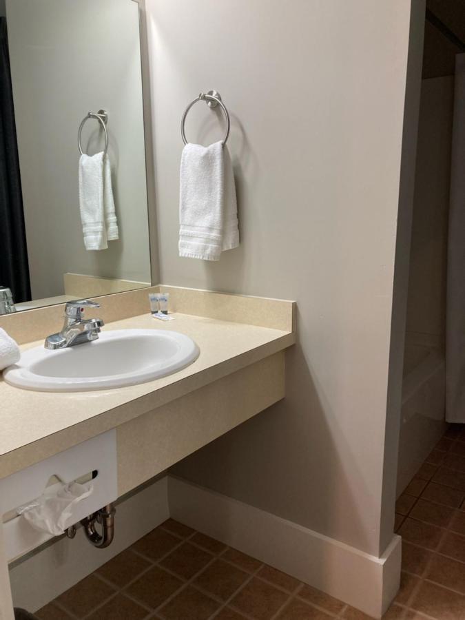 New Holland Country Squire Inn And Suites מראה חיצוני תמונה