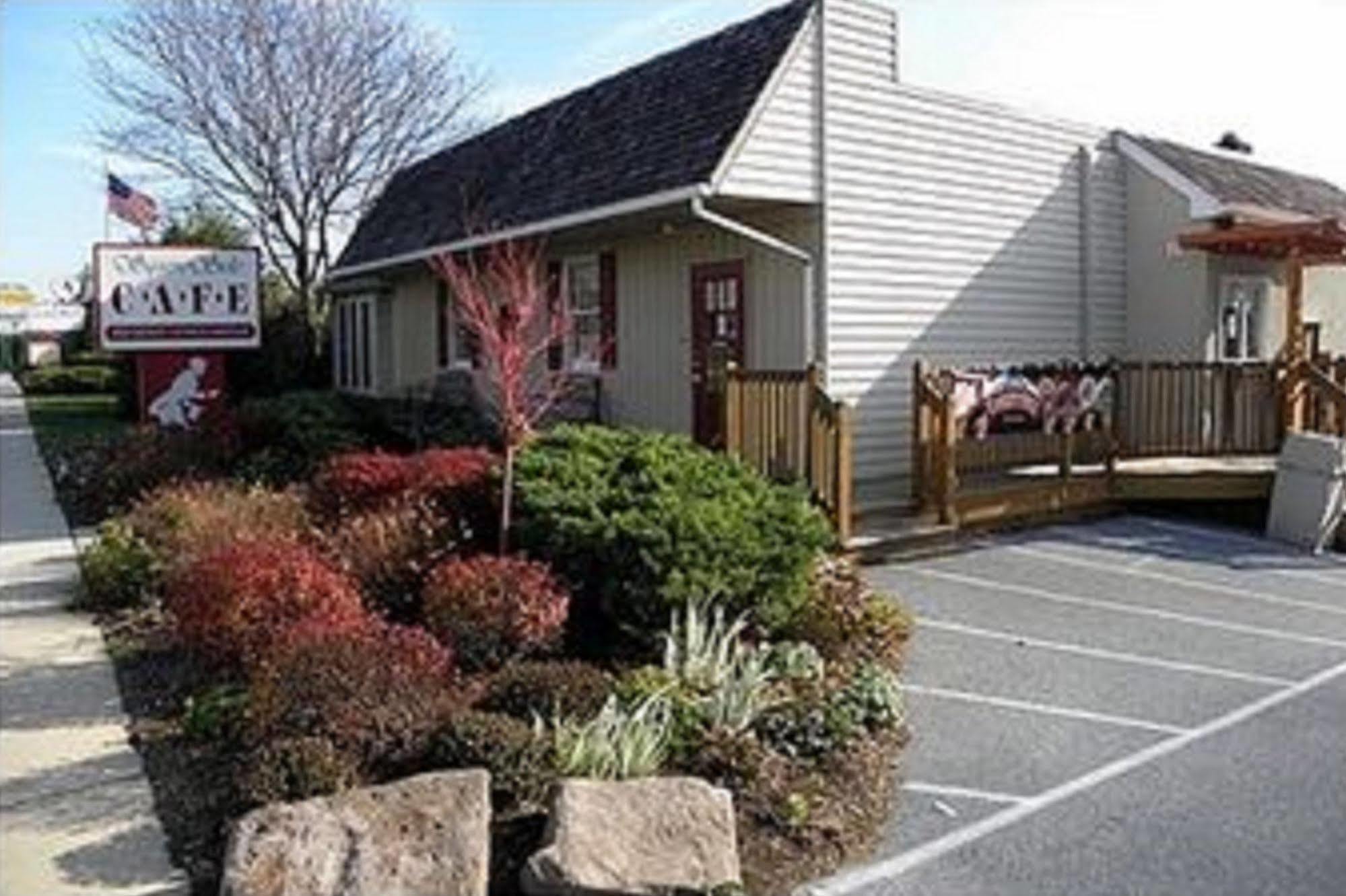 New Holland Country Squire Inn And Suites מראה חיצוני תמונה